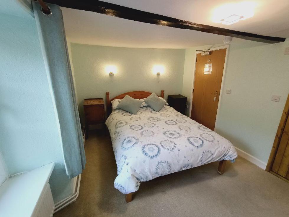 The Harp Inn Glasbury Εξωτερικό φωτογραφία